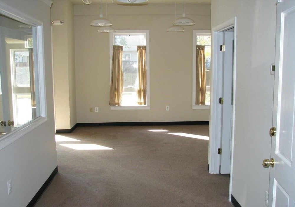 Regatta Condominiums: 400 Renfro Dr, Glen Burnie, MD 21060